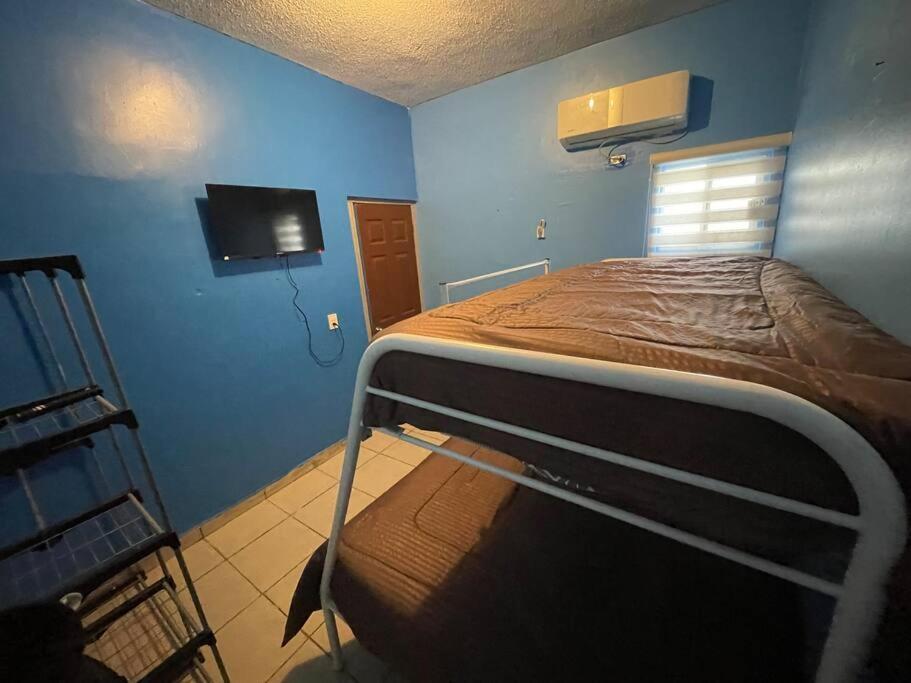 Casa Granada Cercana A Consulado Y Aeropuerto. Ciudad Juárez Kültér fotó