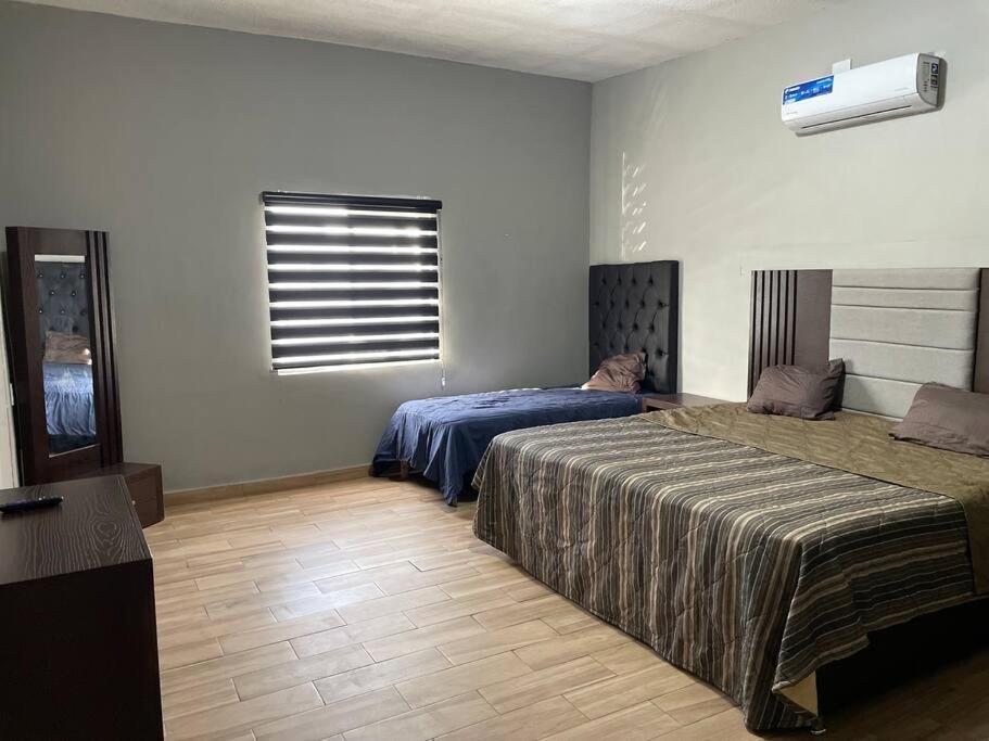 Casa Granada Cercana A Consulado Y Aeropuerto. Ciudad Juárez Kültér fotó